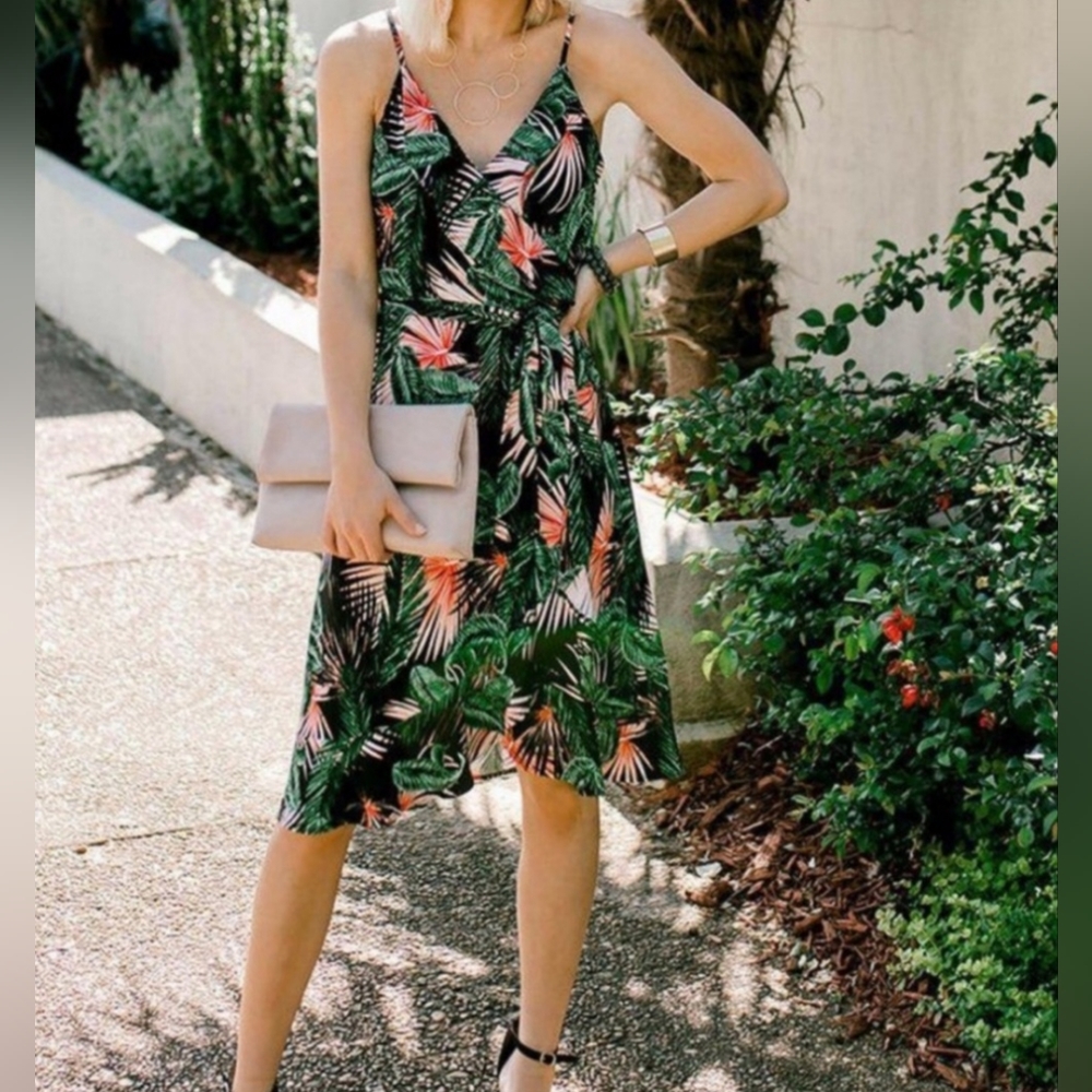 VERONICA M. Tropical Print Wrap Dress XS